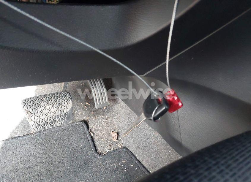 Photo 11 of 2010 Mazda Mazda3 I SPORT (VIN JM1BL1SF6A1202179)