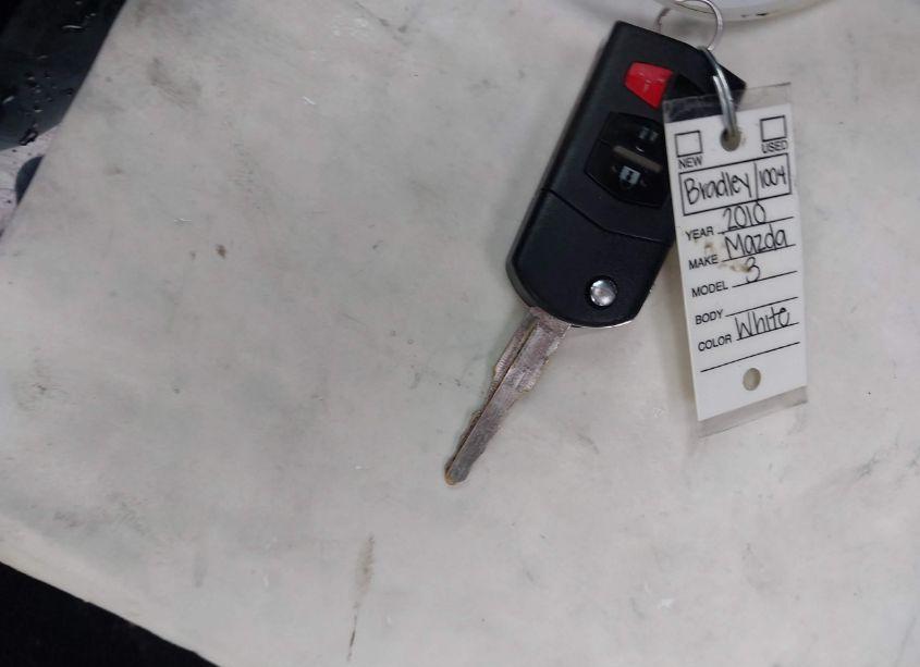 Photo 11 of 2010 Mazda Mazda3 I TOURING (VIN JM1BL1SF6A1225820)