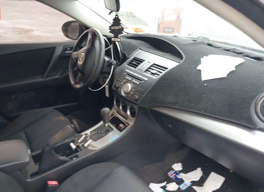 Photo 5 of 2010 Mazda Mazda3 I TOURING (VIN JM1BL1SF6A1225820)