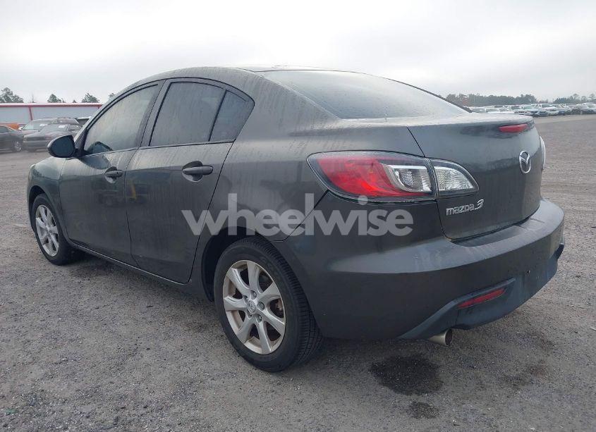 Photo 3 of 2010 Mazda Mazda3 I TOURING (VIN JM1BL1SF6A1258901)