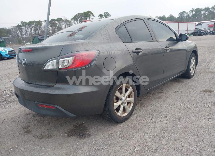 Photo 4 of 2010 Mazda Mazda3 I TOURING (VIN JM1BL1SF6A1258901)