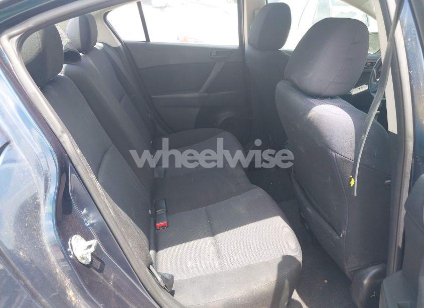 Photo 8 of 2010 Mazda Mazda3 I SPORT (VIN JM1BL1SF6A1259417)