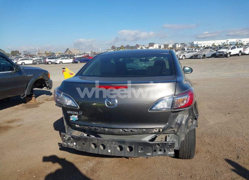 Photo 17 of 2010 Mazda Mazda3 I TOURING (VIN JM1BL1SF6A1317493)