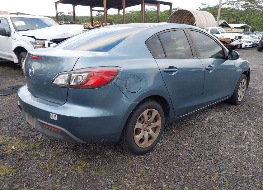 Photo 4 of 2010 Mazda Mazda3 I SPORT (VIN JM1BL1SF6A1330194)