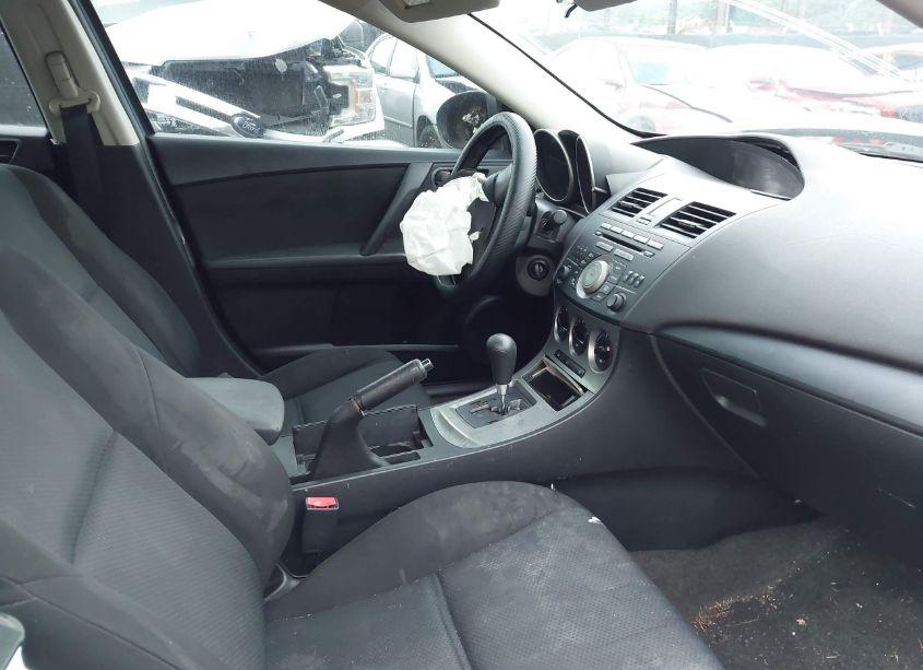 Photo 5 of 2010 Mazda Mazda3 I SPORT (VIN JM1BL1SF6A1330194)