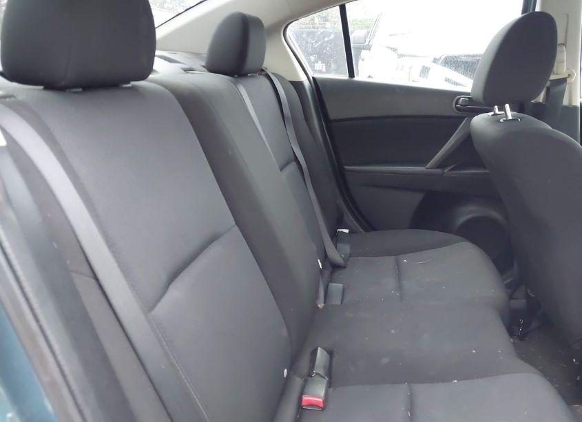 Photo 8 of 2010 Mazda Mazda3 I SPORT (VIN JM1BL1SF6A1330194)