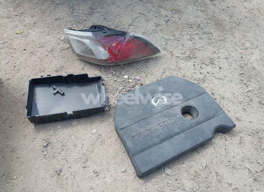 Photo 12 of 2010 Mazda Mazda3 I TOURING (VIN JM1BL1SF7A1136337)