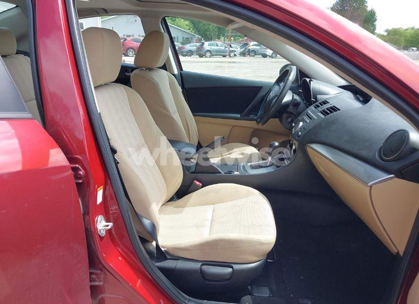 Photo 5 of 2010 Mazda Mazda3 I TOURING (VIN JM1BL1SF7A1136337)