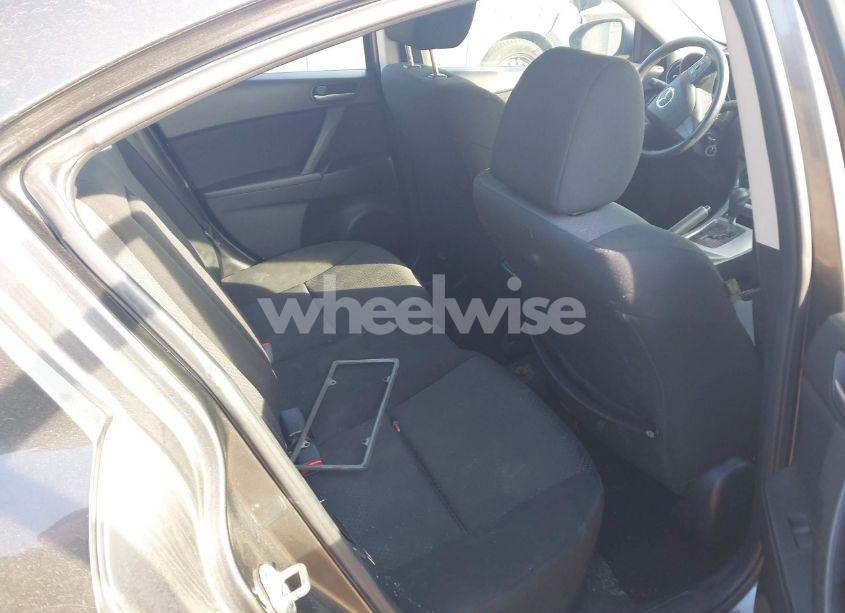 Photo 8 of 2010 Mazda Mazda3 I TOURING (VIN JM1BL1SF7A1142493)