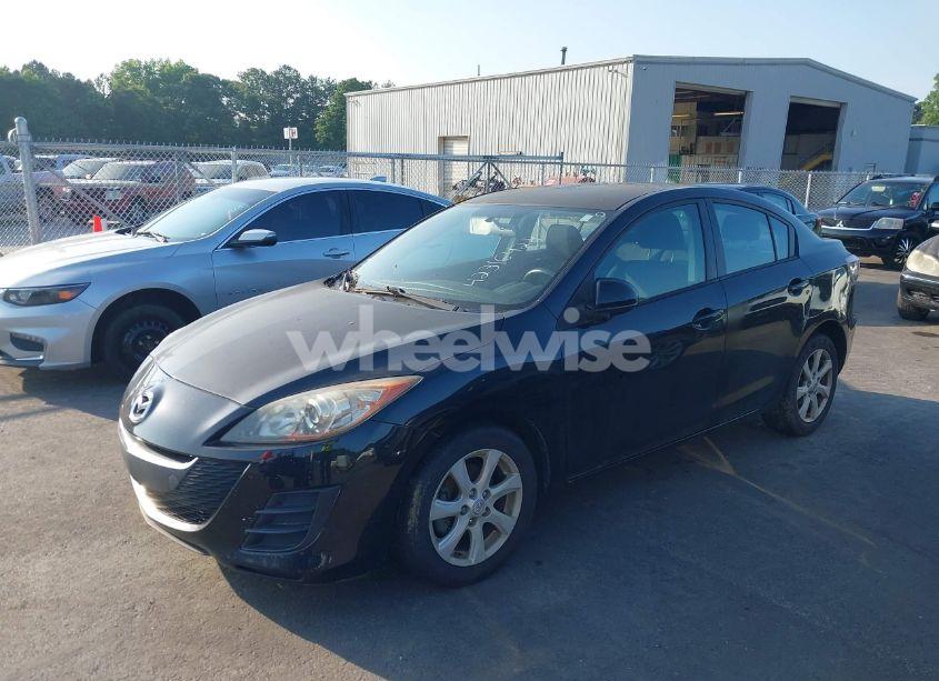 Photo 2 of 2010 Mazda Mazda3 I TOURING (VIN JM1BL1SF7A1149072)