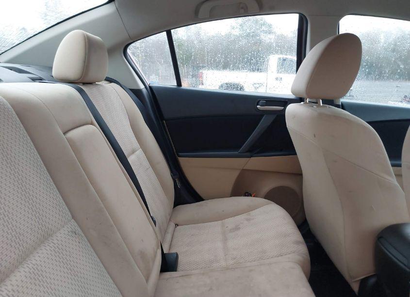Photo 8 of 2010 Mazda Mazda3 I TOURING (VIN JM1BL1SF7A1292006)