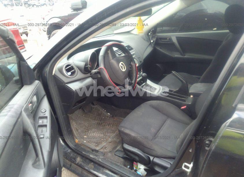 Photo 5 of 2010 Mazda Mazda3 I SPORT (VIN JM1BL1SF7A1308222)