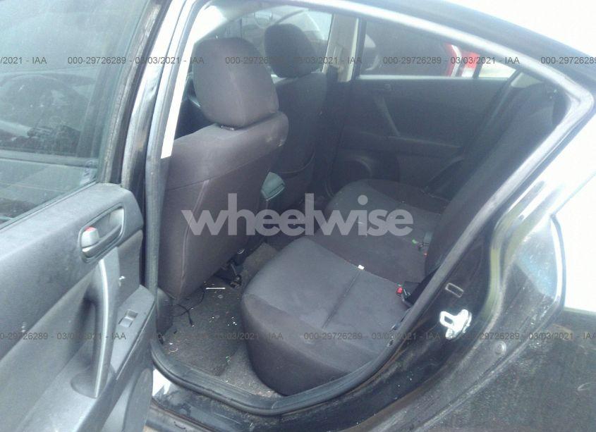 Photo 8 of 2010 Mazda Mazda3 I SPORT (VIN JM1BL1SF7A1308222)