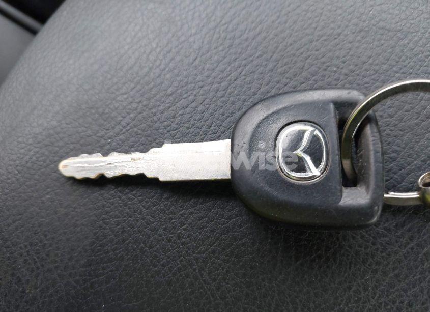 Photo 11 of 2010 Mazda Mazda3 I SPORT (VIN JM1BL1SF7A1322587)