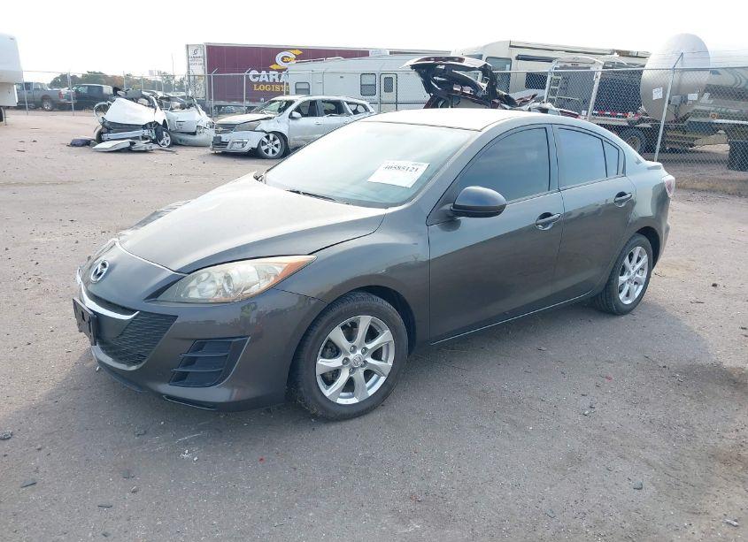 Photo 2 of 2010 Mazda Mazda3 I TOURING (VIN JM1BL1SF8A1161828)