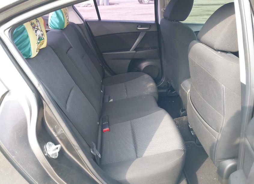 Photo 8 of 2010 Mazda Mazda3 I TOURING (VIN JM1BL1SF8A1161828)