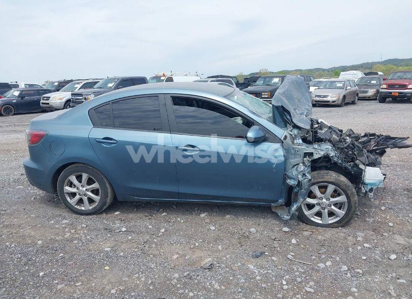 Photo 12 of 2010 Mazda Mazda3 I TOURING (VIN JM1BL1SF8A1162686)