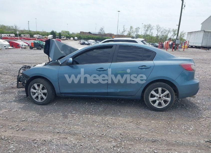 Photo 13 of 2010 Mazda Mazda3 I TOURING (VIN JM1BL1SF8A1162686)