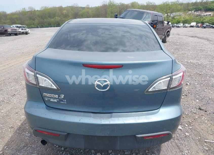 Photo 15 of 2010 Mazda Mazda3 I TOURING (VIN JM1BL1SF8A1162686)