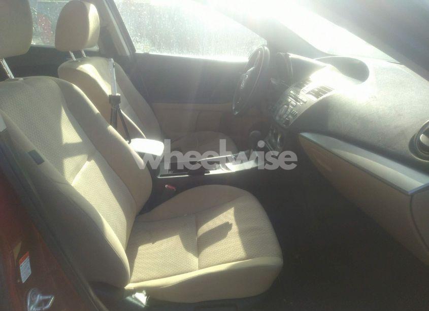 Photo 5 of 2010 Mazda Mazda3 I TOURING (VIN JM1BL1SF8A1267275)