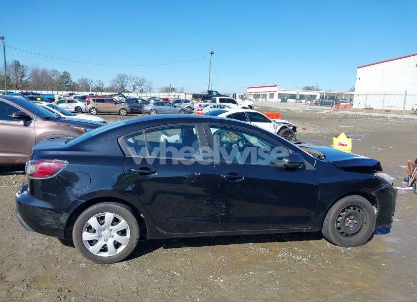 Photo 13 of 2010 Mazda Mazda3 I SPORT (VIN JM1BL1SF8A1279345)