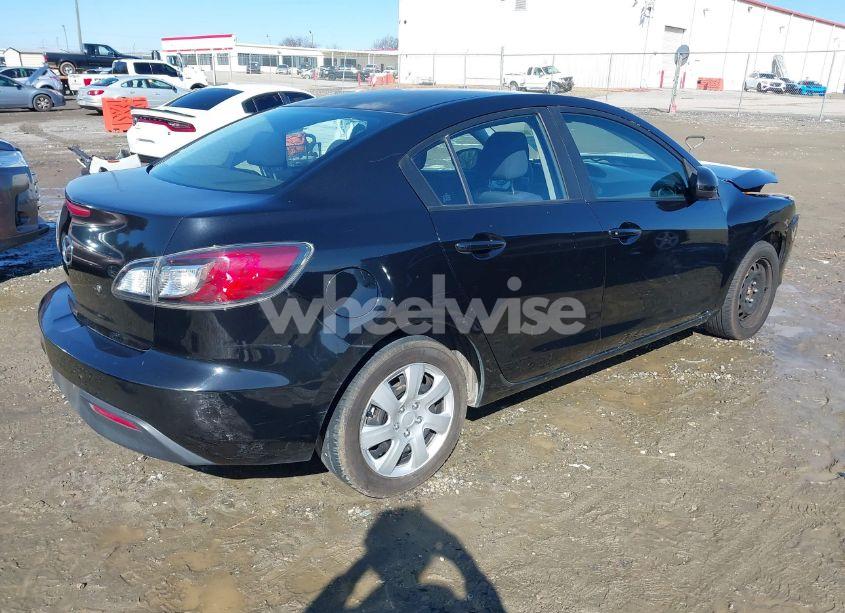 Photo 4 of 2010 Mazda Mazda3 I SPORT (VIN JM1BL1SF8A1279345)