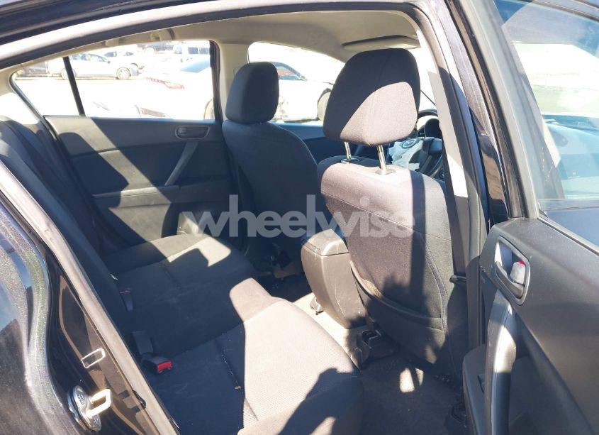 Photo 8 of 2010 Mazda Mazda3 I SPORT (VIN JM1BL1SF8A1279345)