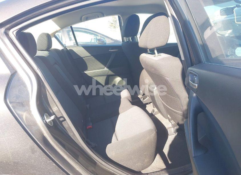 Photo 8 of 2010 Mazda Mazda3 I TOURING (VIN JM1BL1SF9A1209997)