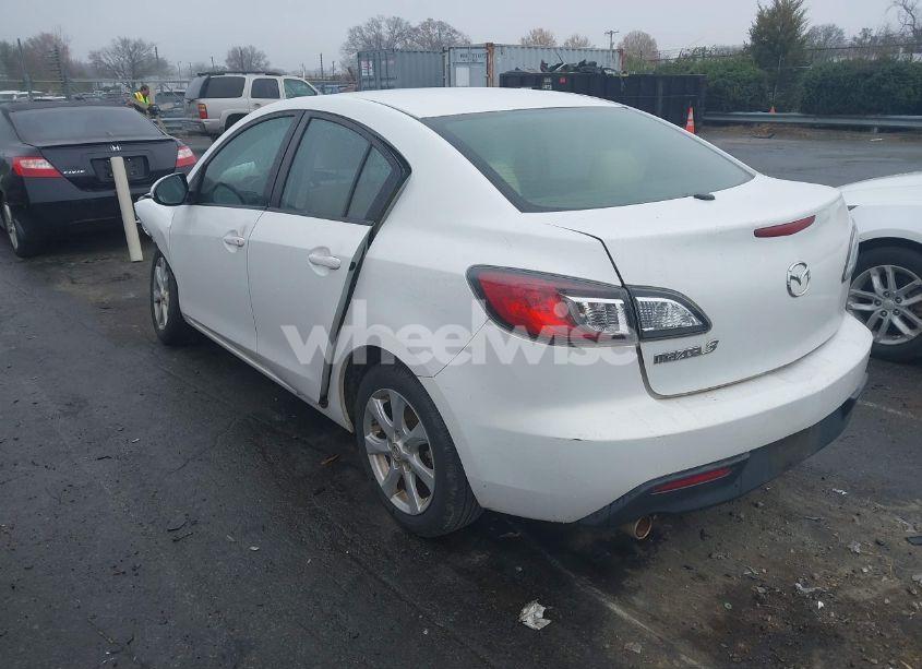 Photo 3 of 2010 Mazda Mazda3 I TOURING (VIN JM1BL1SF9A1217663)