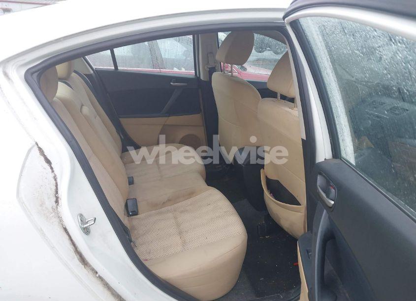 Photo 8 of 2010 Mazda Mazda3 I TOURING (VIN JM1BL1SF9A1217663)