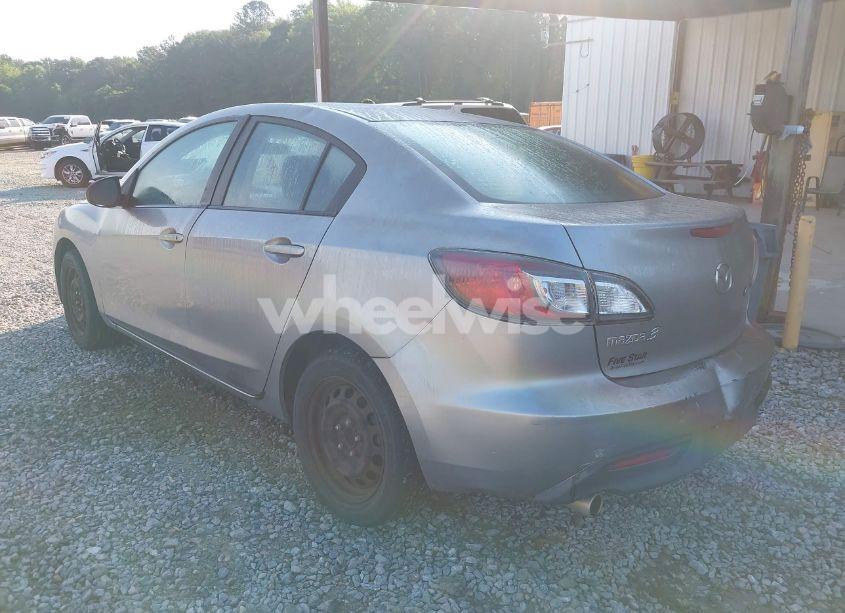 Photo 3 of 2010 Mazda Mazda3 I SPORT (VIN JM1BL1SF9A1219140)