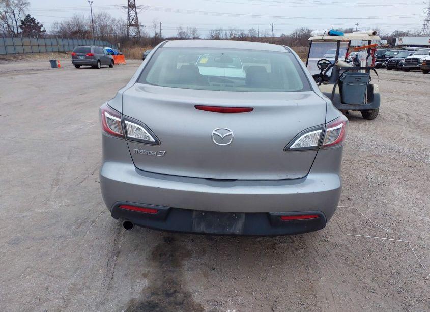 Photo 14 of 2010 Mazda Mazda3 I TOURING (VIN JM1BL1SF9A1338693)