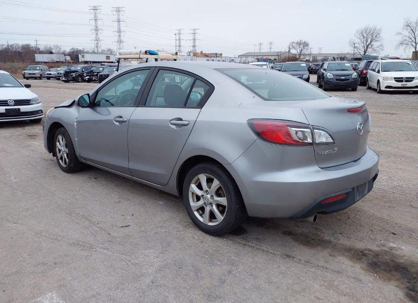 Photo 3 of 2010 Mazda Mazda3 I TOURING (VIN JM1BL1SF9A1338693)
