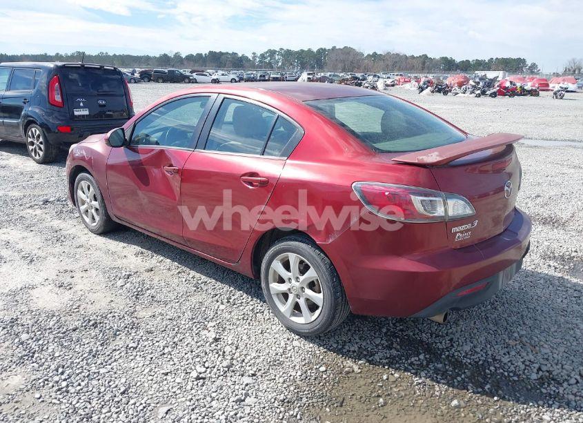 Photo 3 of 2010 Mazda Mazda3 I TOURING (VIN JM1BL1SFXA1200290)