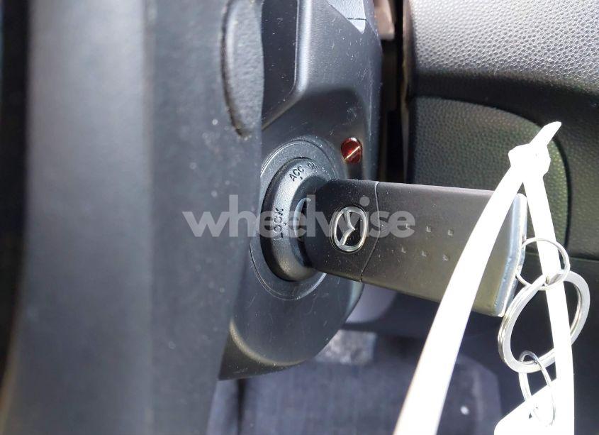 Photo 11 of 2010 Mazda Mazda3 I TOURING (VIN JM1BL1SFXA1205926)