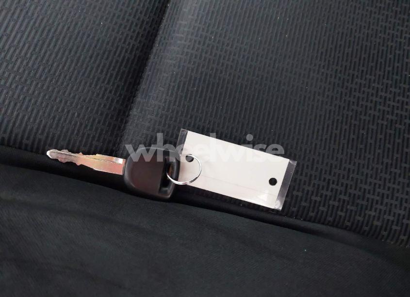 Photo 11 of 2010 Mazda Mazda3 I SPORT (VIN JM1BL1SFXA1223942)