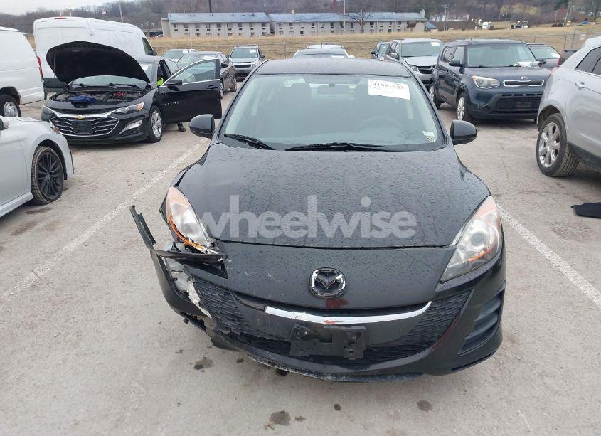 Photo 12 of 2010 Mazda Mazda3 I SPORT (VIN JM1BL1SFXA1223942)