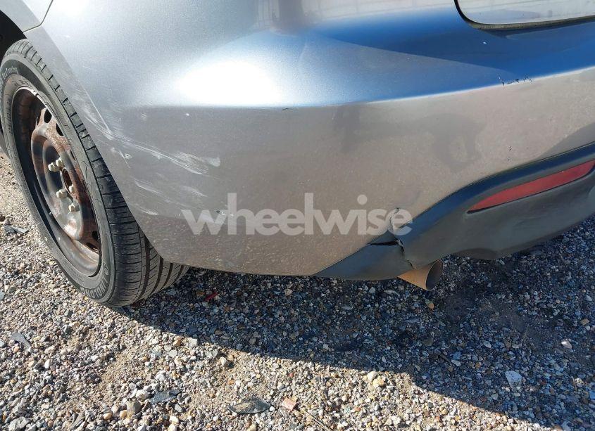 Photo 13 of 2010 Mazda Mazda3 I SPORT (VIN JM1BL1SFXA1320154)