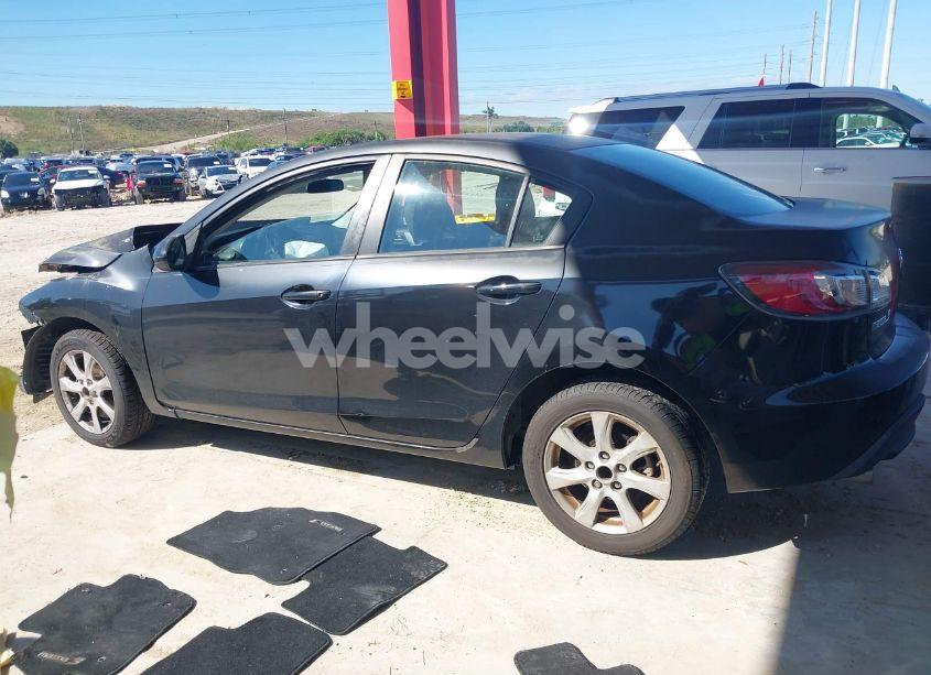 Photo 14 of 2010 Mazda Mazda3 I TOURING (VIN JM1BL1SFXA1332868)