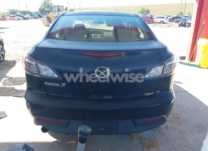 Photo 16 of 2010 Mazda Mazda3 I TOURING (VIN JM1BL1SFXA1332868)