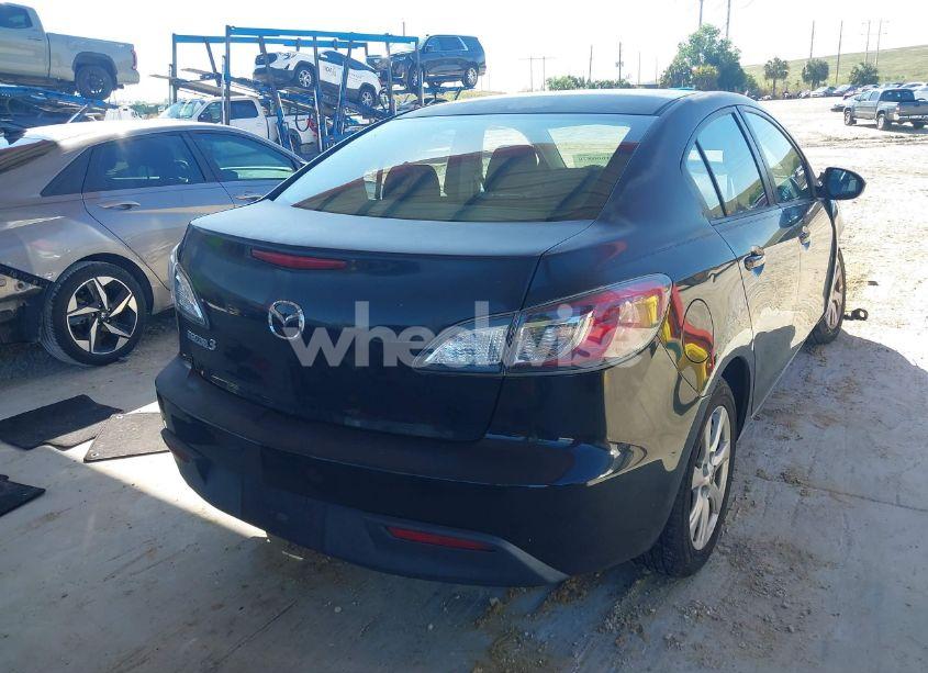 Photo 4 of 2010 Mazda Mazda3 I TOURING (VIN JM1BL1SFXA1332868)