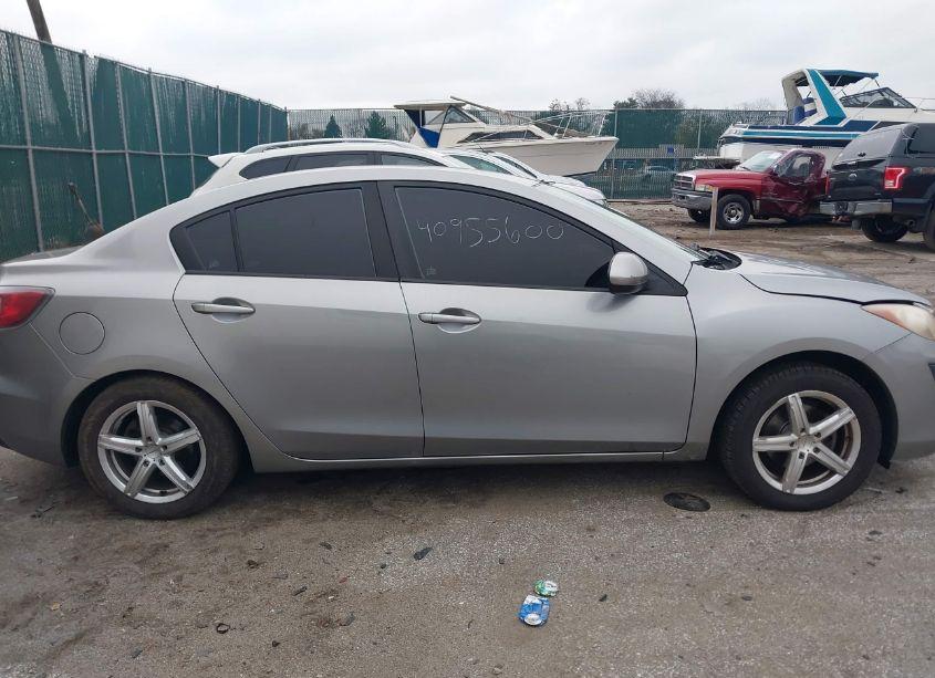 Photo 13 of 2010 Mazda Mazda3 I TOURING (VIN JM1BL1SFXA1337830)