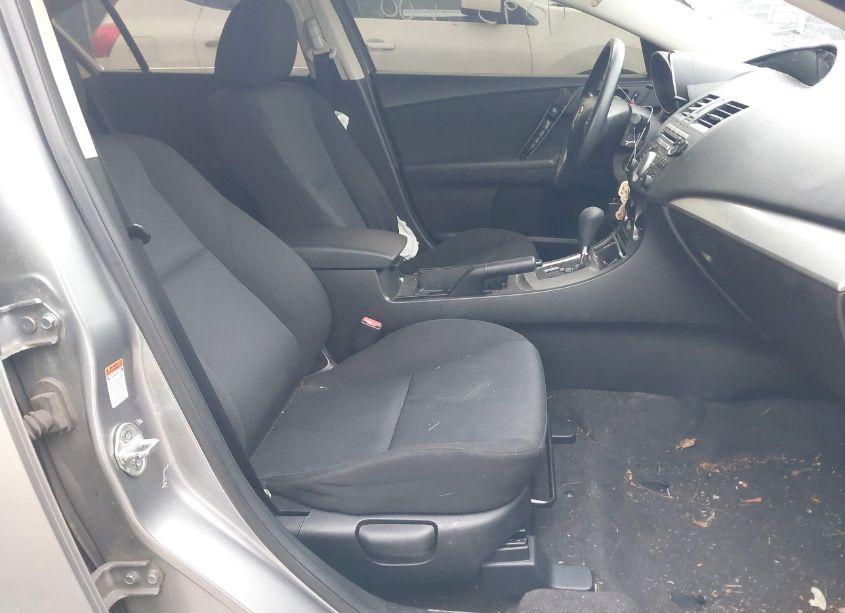 Photo 5 of 2010 Mazda Mazda3 I TOURING (VIN JM1BL1SFXA1337830)