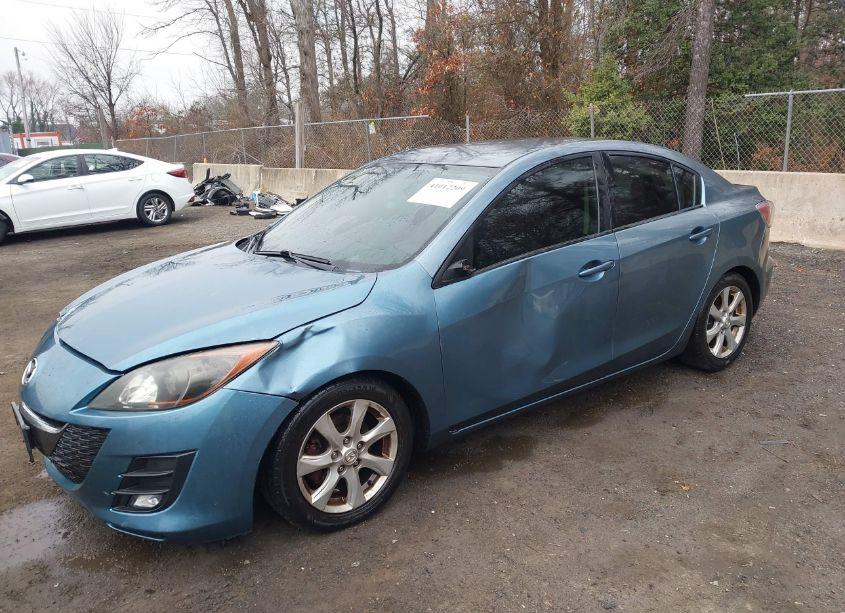 Photo 2 of 2010 Mazda Mazda3 I TOURING (VIN JM1BL1SG0A1172489)
