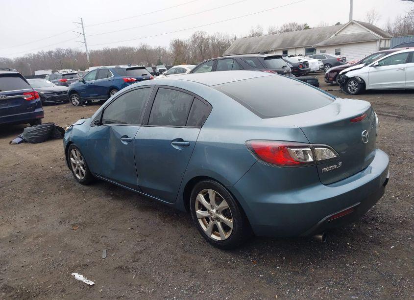 Photo 3 of 2010 Mazda Mazda3 I TOURING (VIN JM1BL1SG0A1172489)