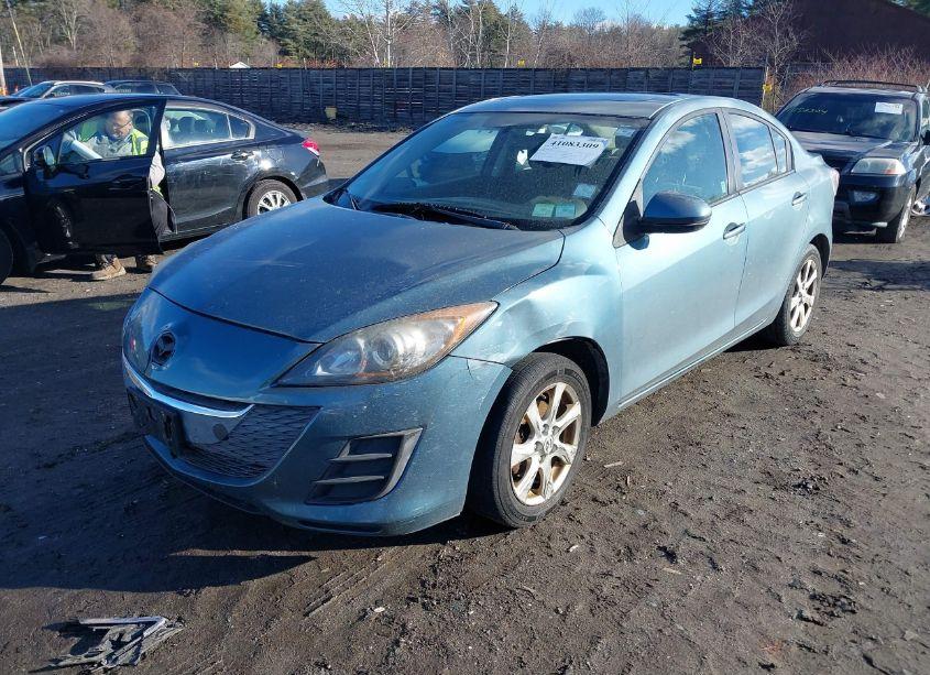Photo 2 of 2010 Mazda Mazda3 I TOURING (VIN JM1BL1SG1A1145351)