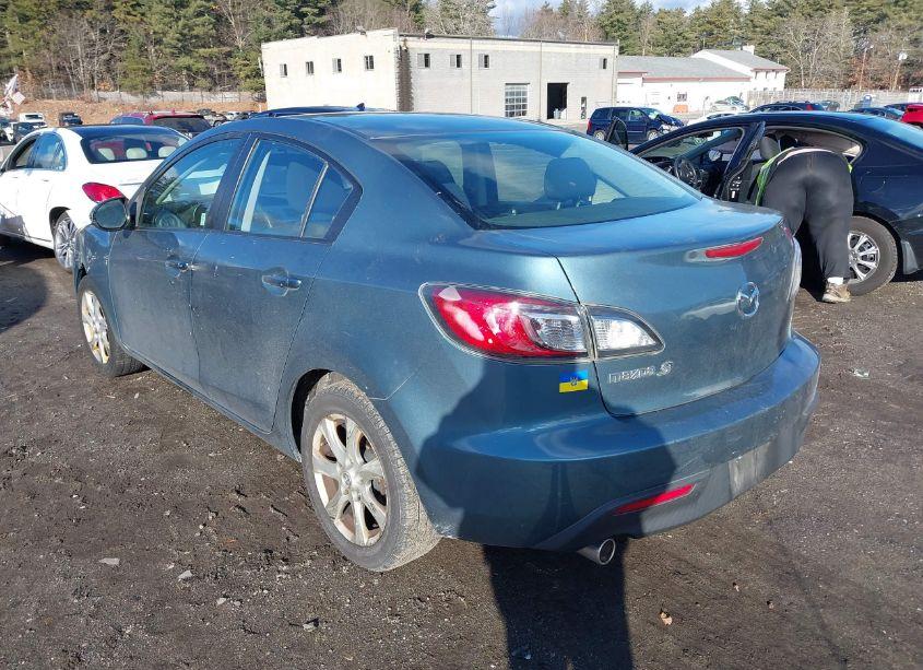 Photo 3 of 2010 Mazda Mazda3 I TOURING (VIN JM1BL1SG1A1145351)