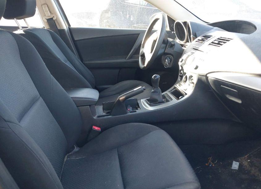 Photo 5 of 2010 Mazda Mazda3 I TOURING (VIN JM1BL1SG1A1145351)