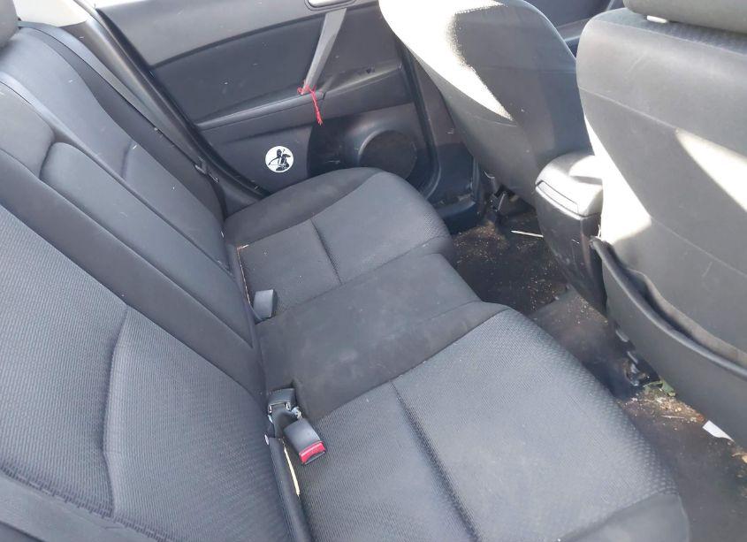 Photo 8 of 2010 Mazda Mazda3 I TOURING (VIN JM1BL1SG1A1145351)