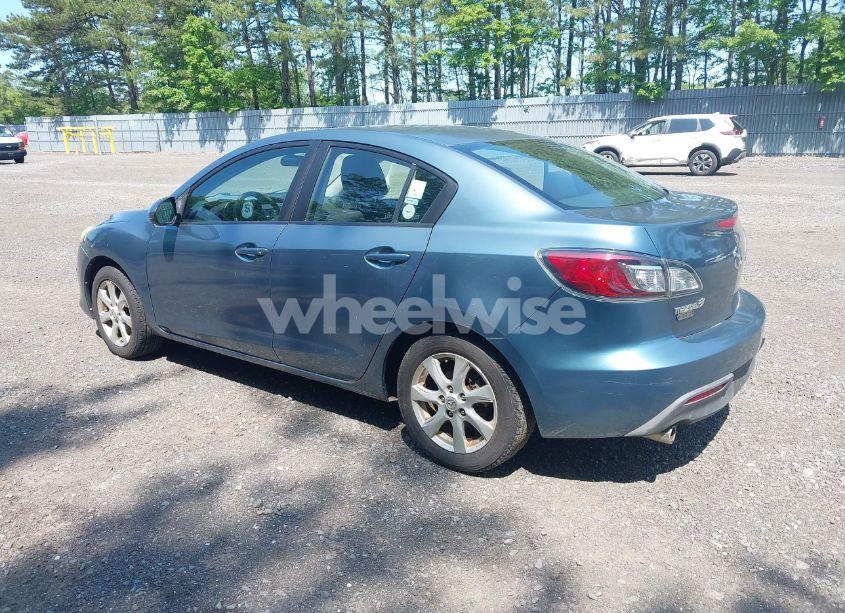 Photo 3 of 2010 Mazda Mazda3 I TOURING (VIN JM1BL1SG1A1168337)